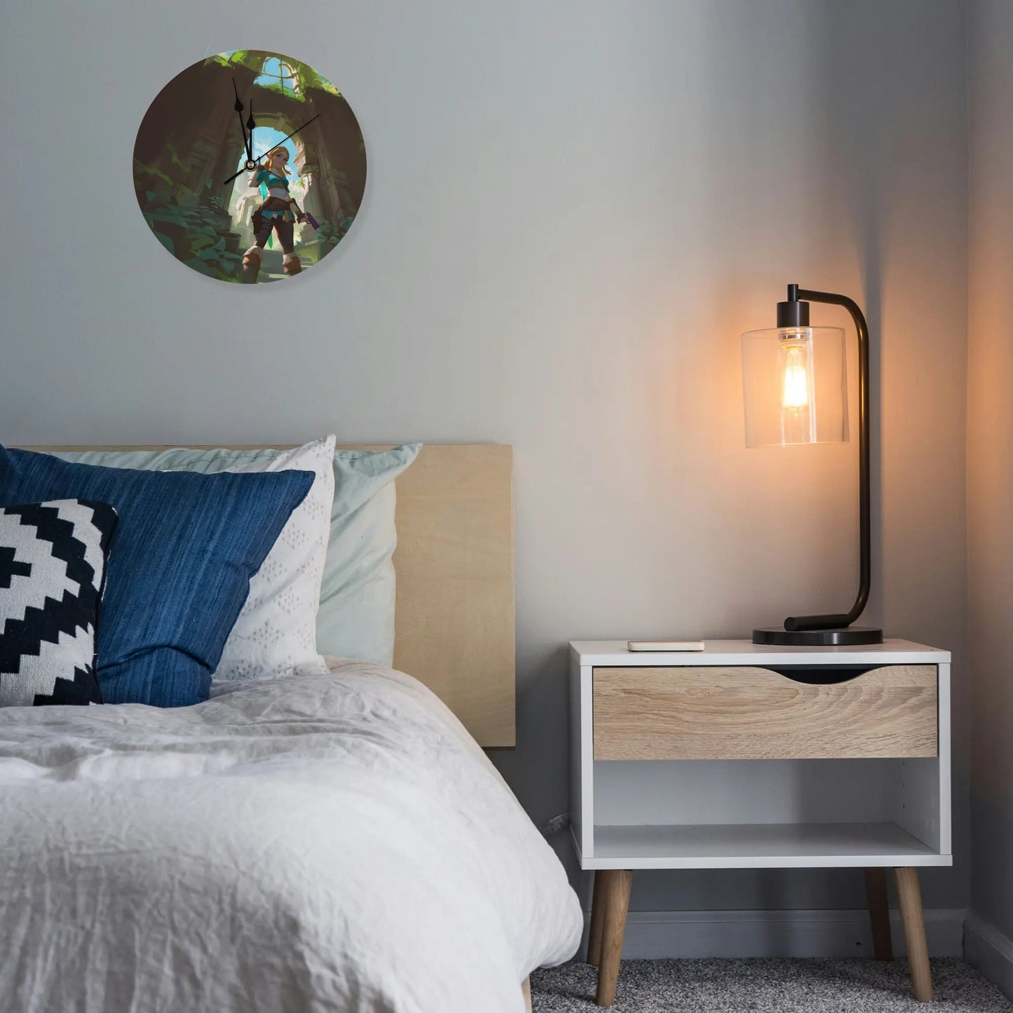 Zelda Tomb Raider Wall Clock - Version 2 (10-16 Inch)